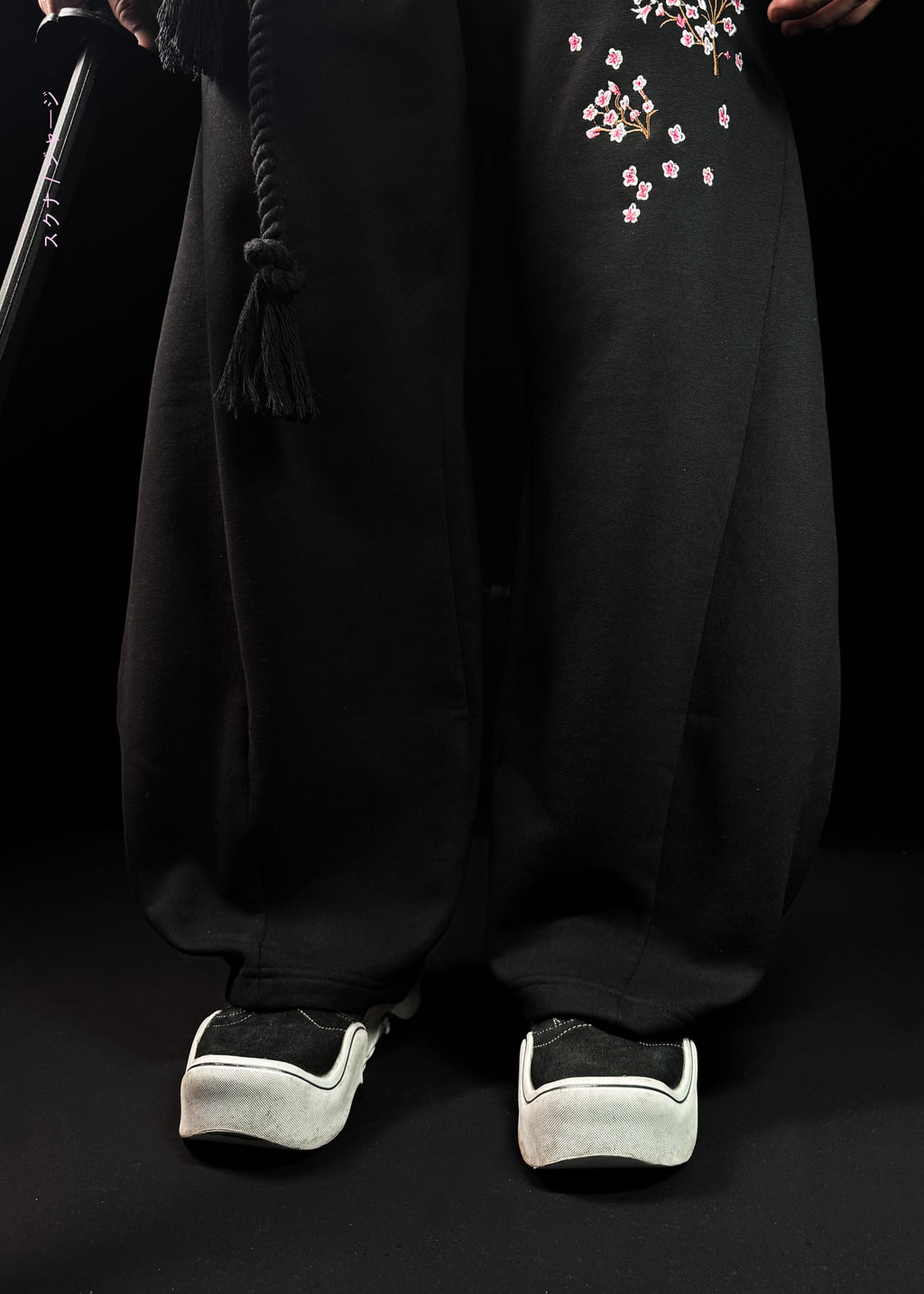SAKURA BAGGY SWEATPANTS