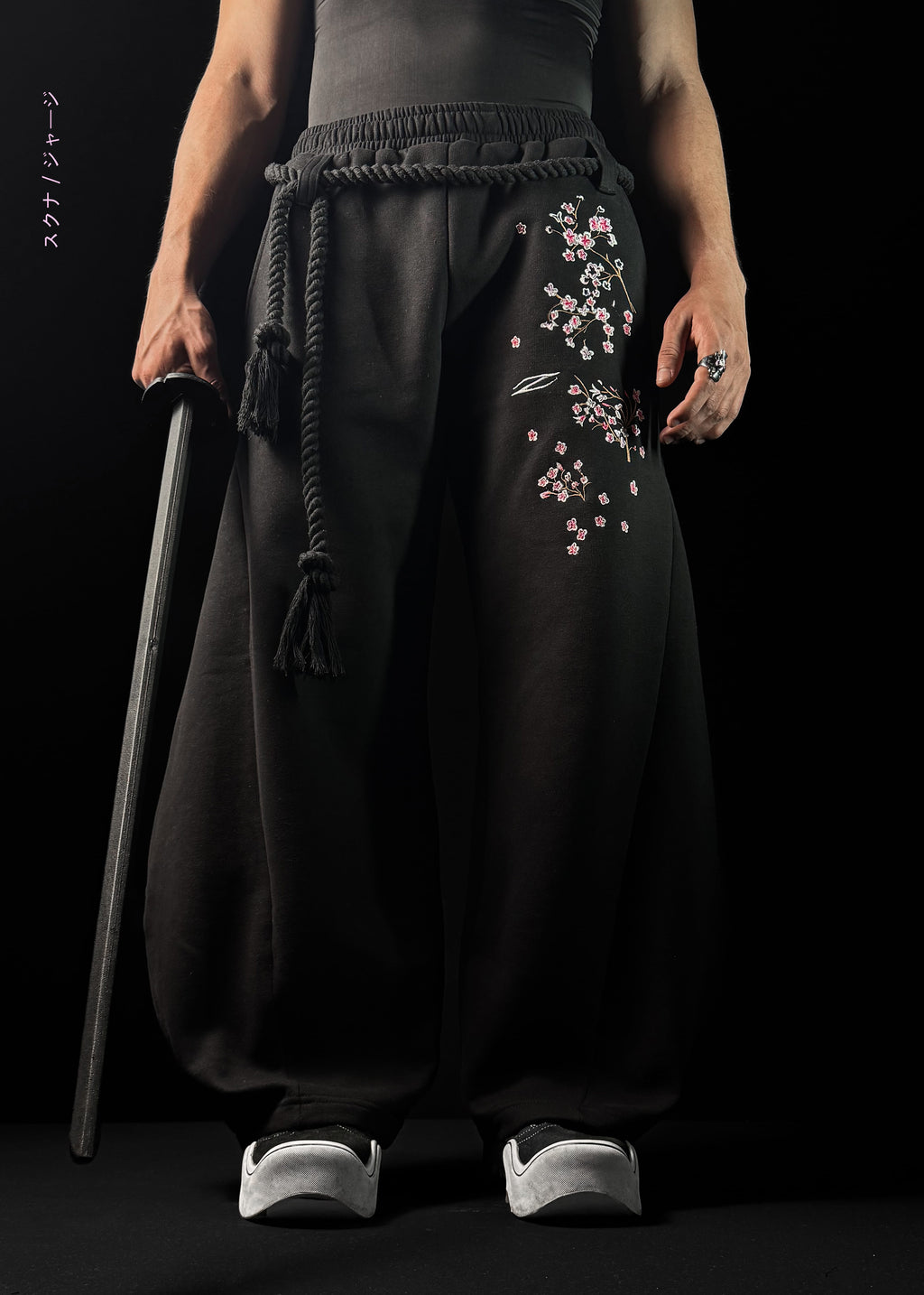 SAKURA BAGGY SWEATPANTS